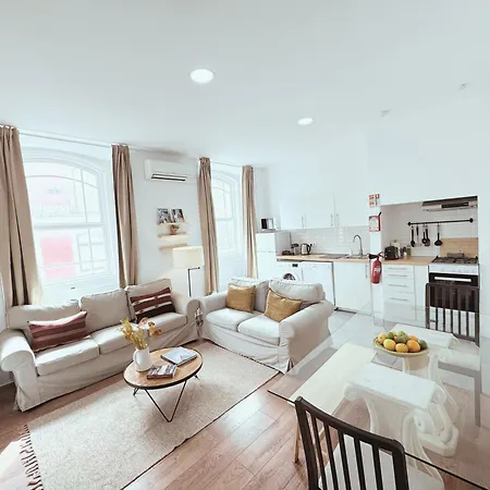 Apartamento Mspc Chiado Premium *